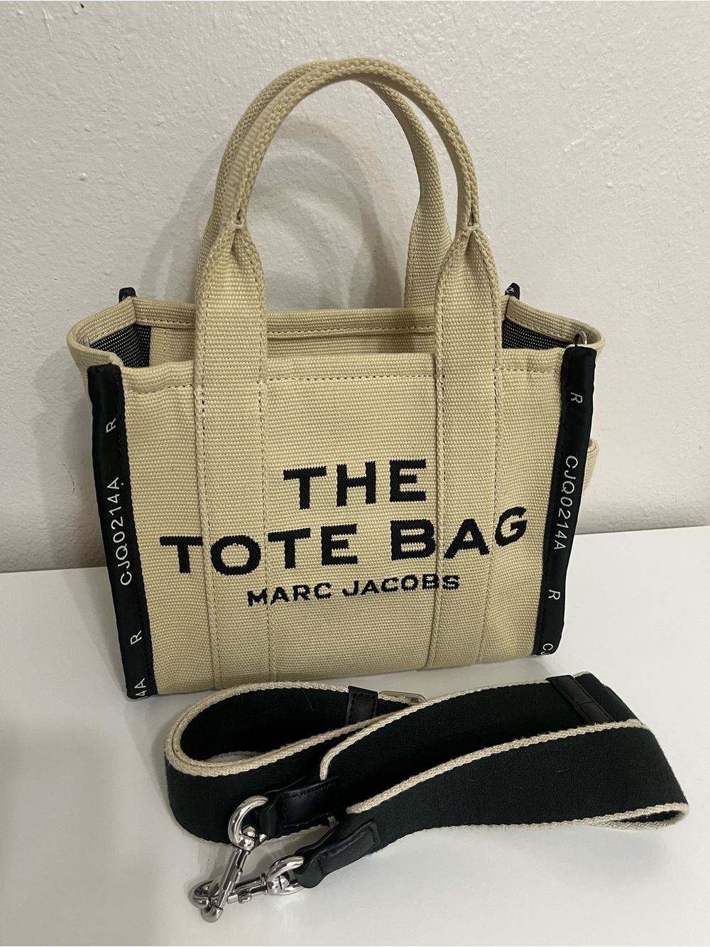 Marc Jacobs Small The Tote Bag